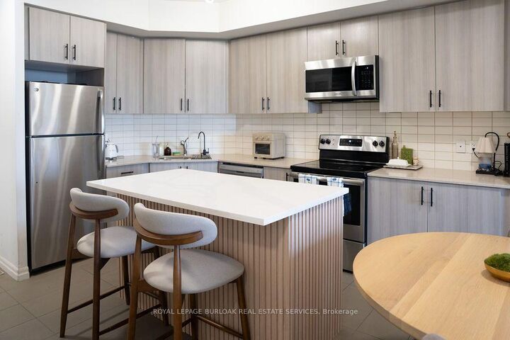 Property Photo: 560 North Service Road 610 ON L3M 0G3