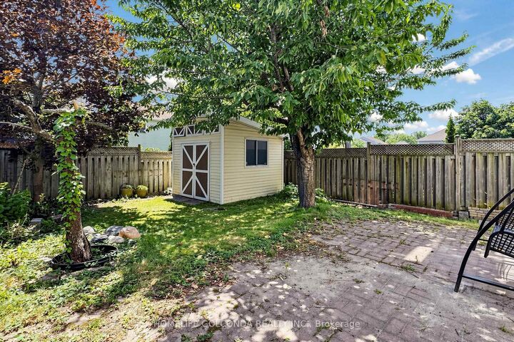 Property Photo: 933 Glenbourne Court ON L1K 2P8