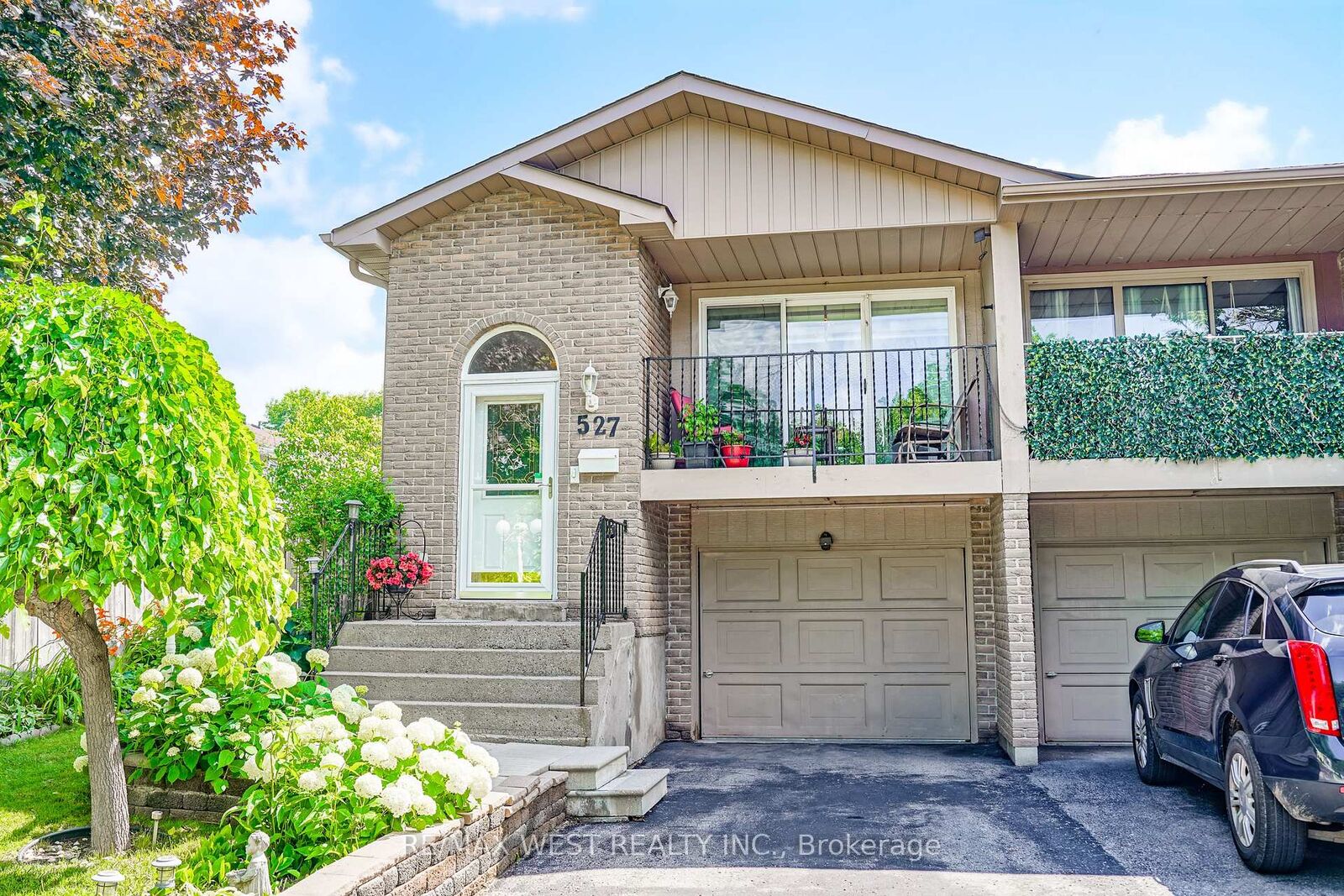 Property Photo: 527 Birkdale Street ON L1H 8C3