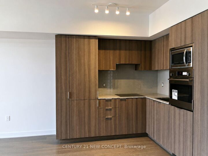 Property Photo: 11 Wellesley Street W 5306 ON M4Y 0G4