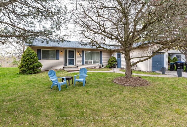 Property Photo: 101 Tecumseth Pines Drive ON L0G 1W0