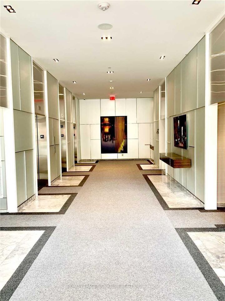 Property Photo: 57 St Joseph Street 2709 ON M5S 0C5