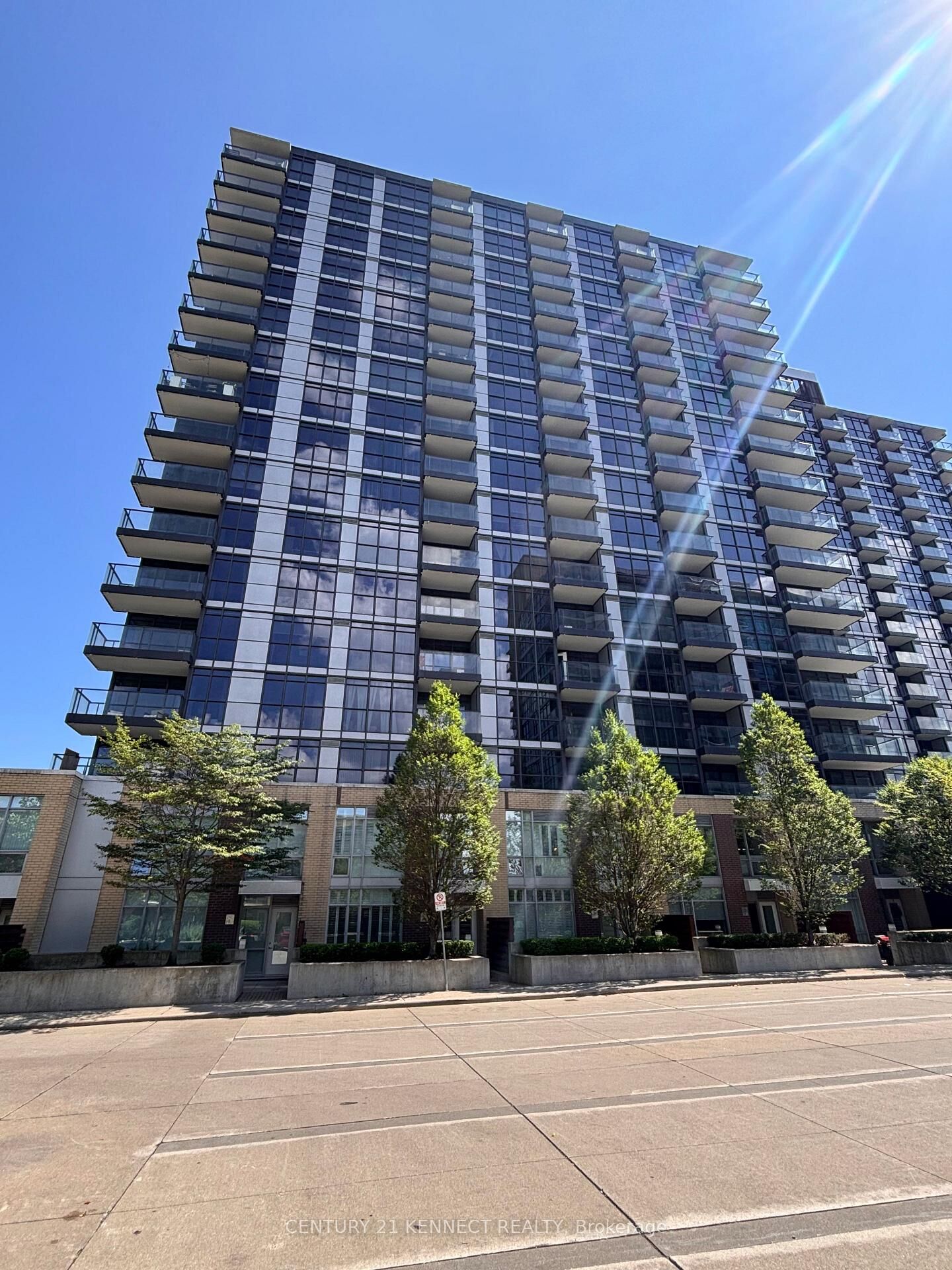 Property Photo:  19 Singer Court 206  ON M2K 0B2 