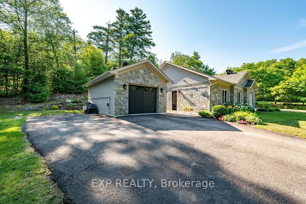 Property Photo:  66 Carnegie Crescent  ON K0J 1H0 