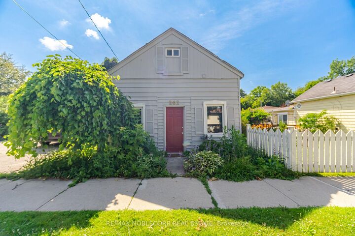 262 Pine Street — photo 1