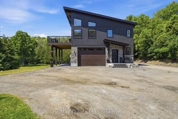 Property Photo: 868 Smith Street ON K0K 1H0