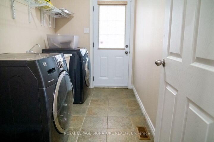 Property Photo:  1885 Rosefield Road  ON L1V 3K1 