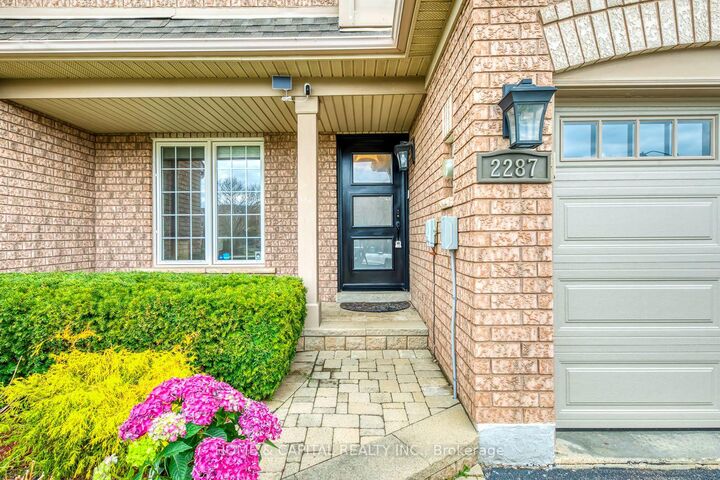 Property Photo:  2287 Kingfisher Court  ON L6M 3Z3 