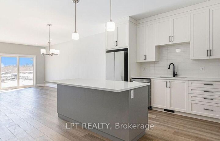 Photo de la propriété: 826 Namur Street ON K0A 2M0