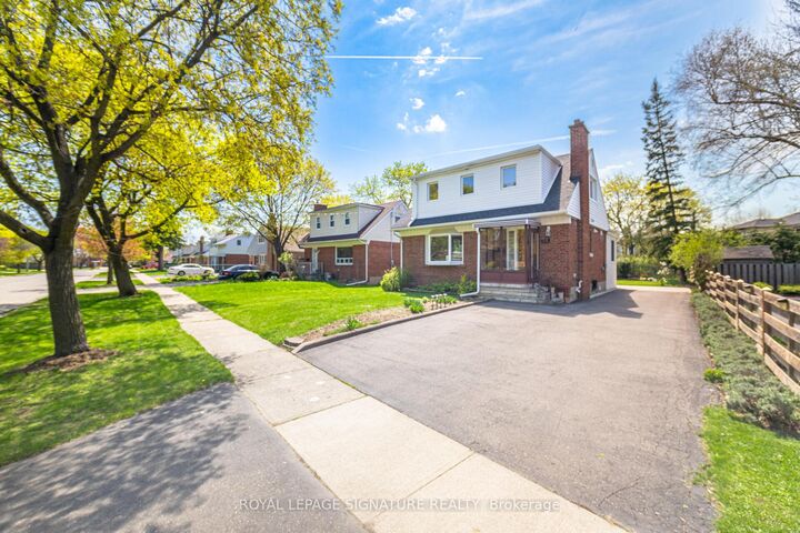 18 Erlesmere Avenue — photo 1