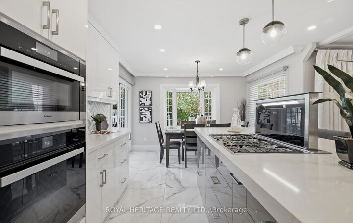 Property Photo: 7 Kimbark Crescent ON L3R 8P7