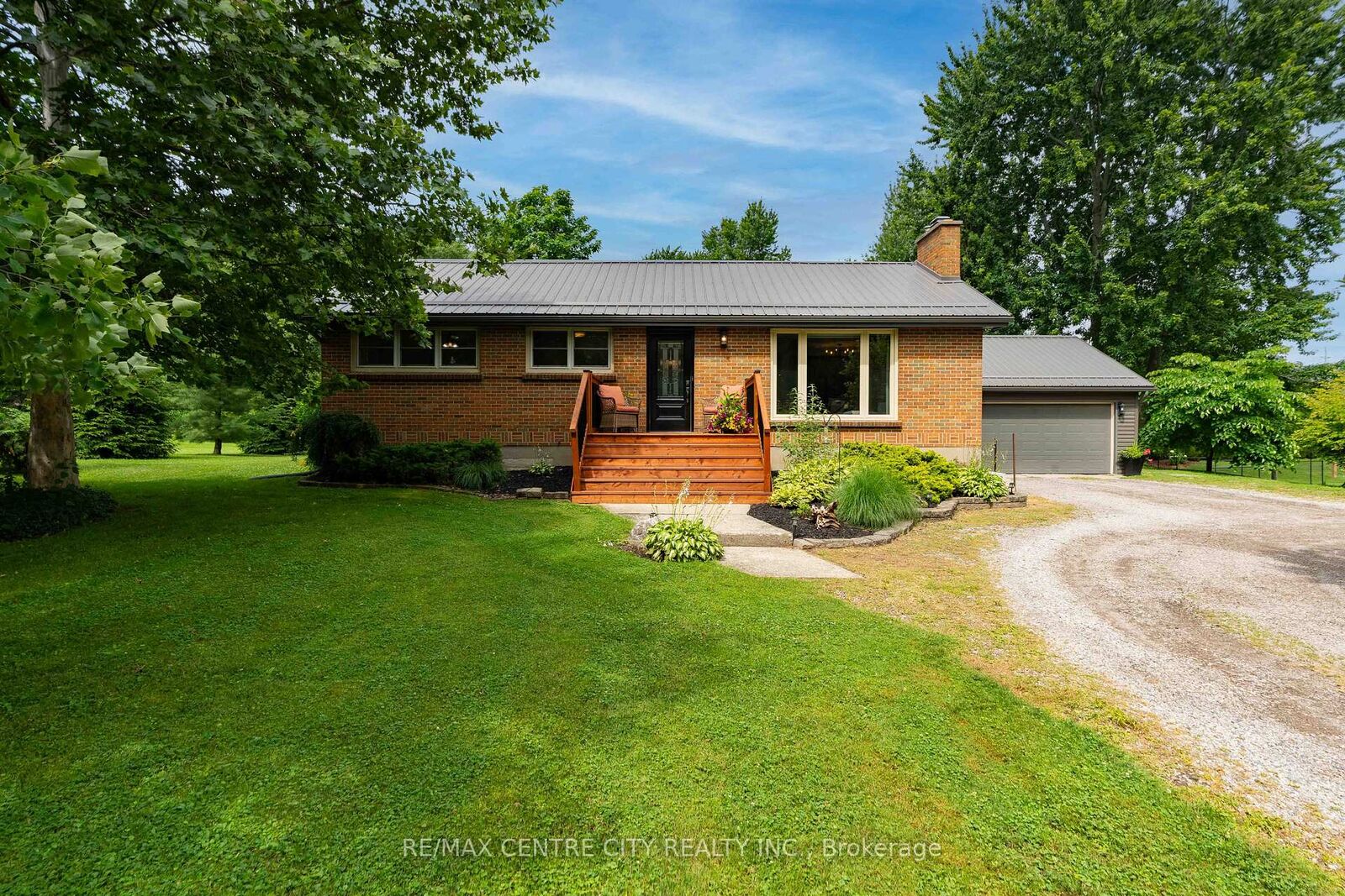 Property Photo:  137 Centennial Avenue  ON N5R 5B1 