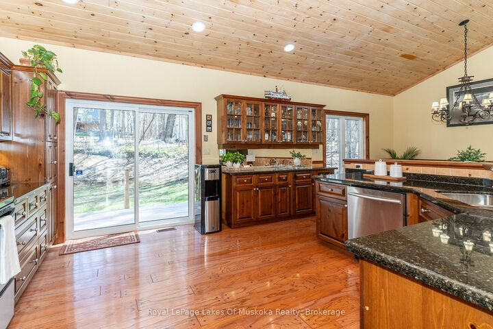 Property Photo:  22 Duke Street  ON P0B 1J0 