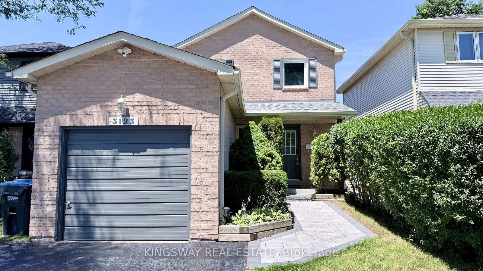 Property Photo: 3123 Bartholomew Crescent ON L5N 3K9