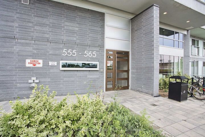 Property Photo: 565 Wilson Avenue 319W ON M3H 0C6