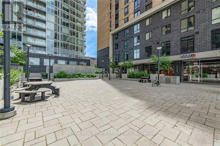 Property Photo: 105 Champagne Avenue 2006 ON K1S 4P3