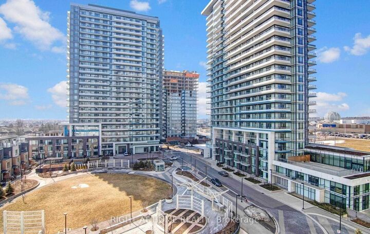 Property Photo:  2520 Eglinton Avenue W 510  ON L5M 0Y4 