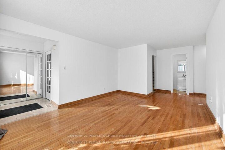 Property Photo:  3404 Monica Drive  ON L4T 3E7 
