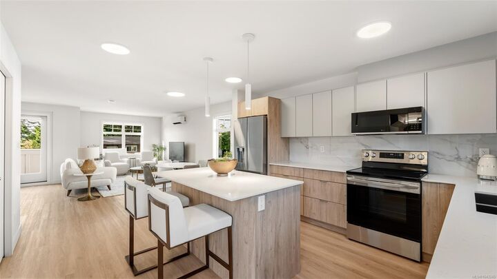Property Photo: 4201 Tyndall Ave #5202 BC V8N 0C4