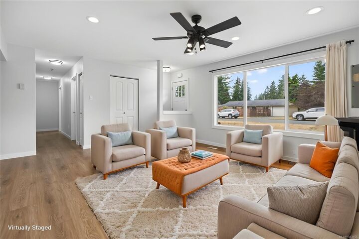 Property Photo:  378 Denman St  BC V9M 3A8 