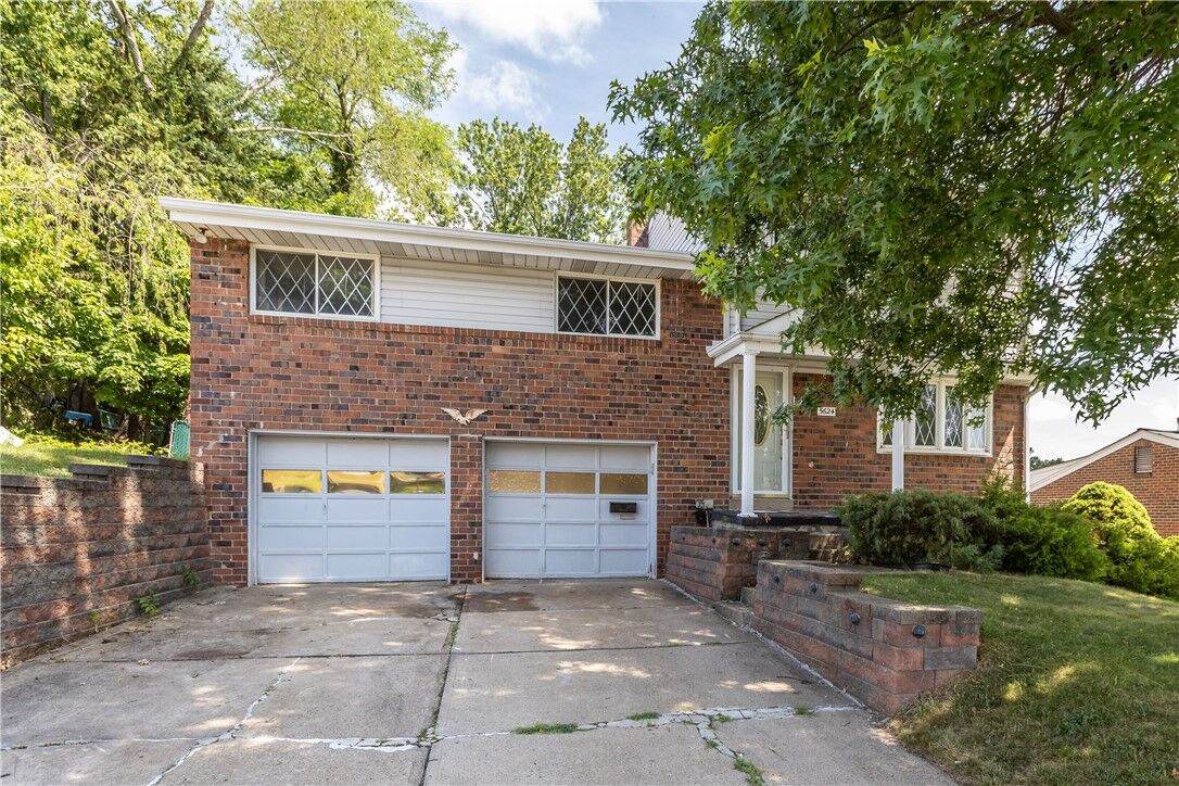 Property Photo: 5624 Tracy Drive PA 15236