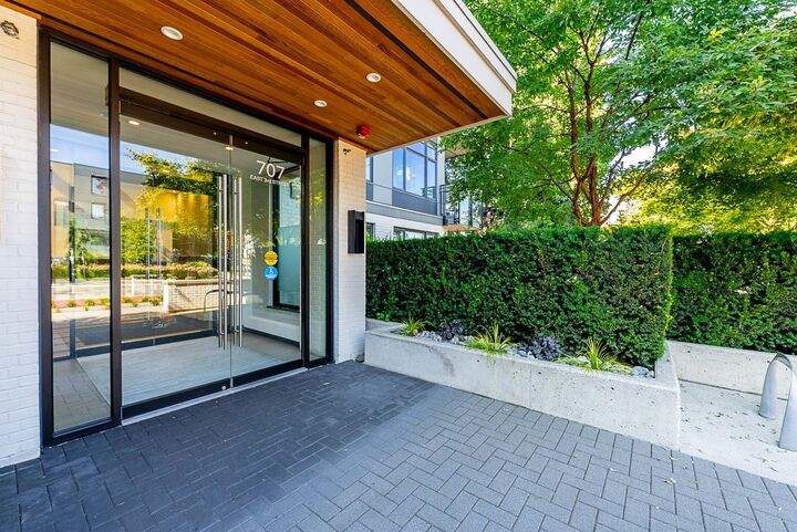 Property Photo: 707 E 3rd Street 107 BC V7L 1G8