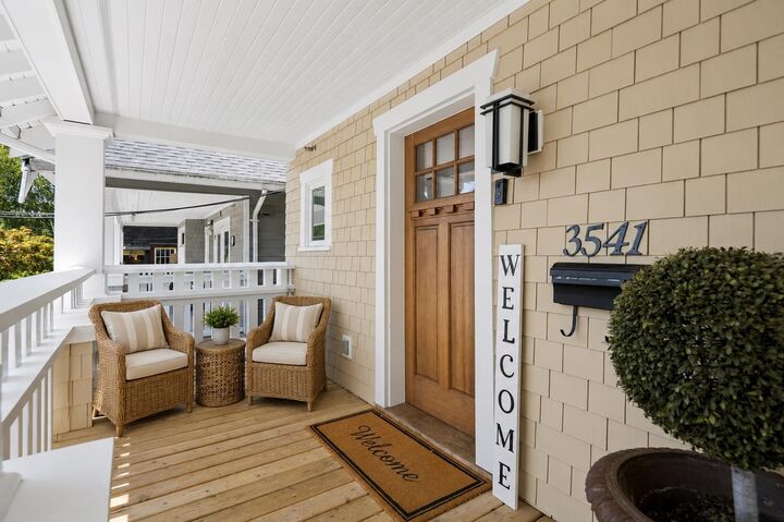 Property Photo: 3541 W 8th Avenue BC V6R 1Y8