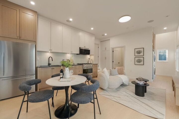 2544 Grant Street — photo 1