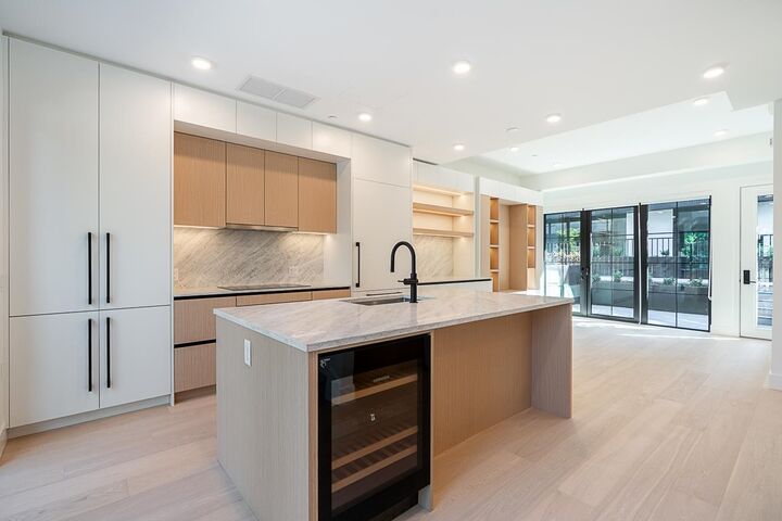 551 W 28th Avenue 107 — photo 1