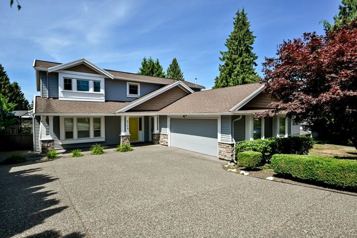 9709 Crown Crescent — photo 1