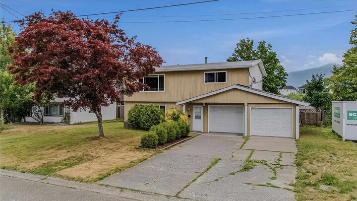 9324 James Street — photo 1