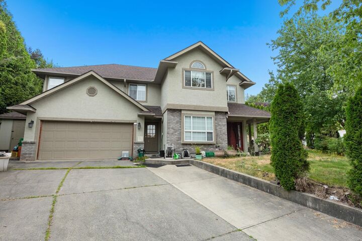 2595 Whatcom Place — photo 1