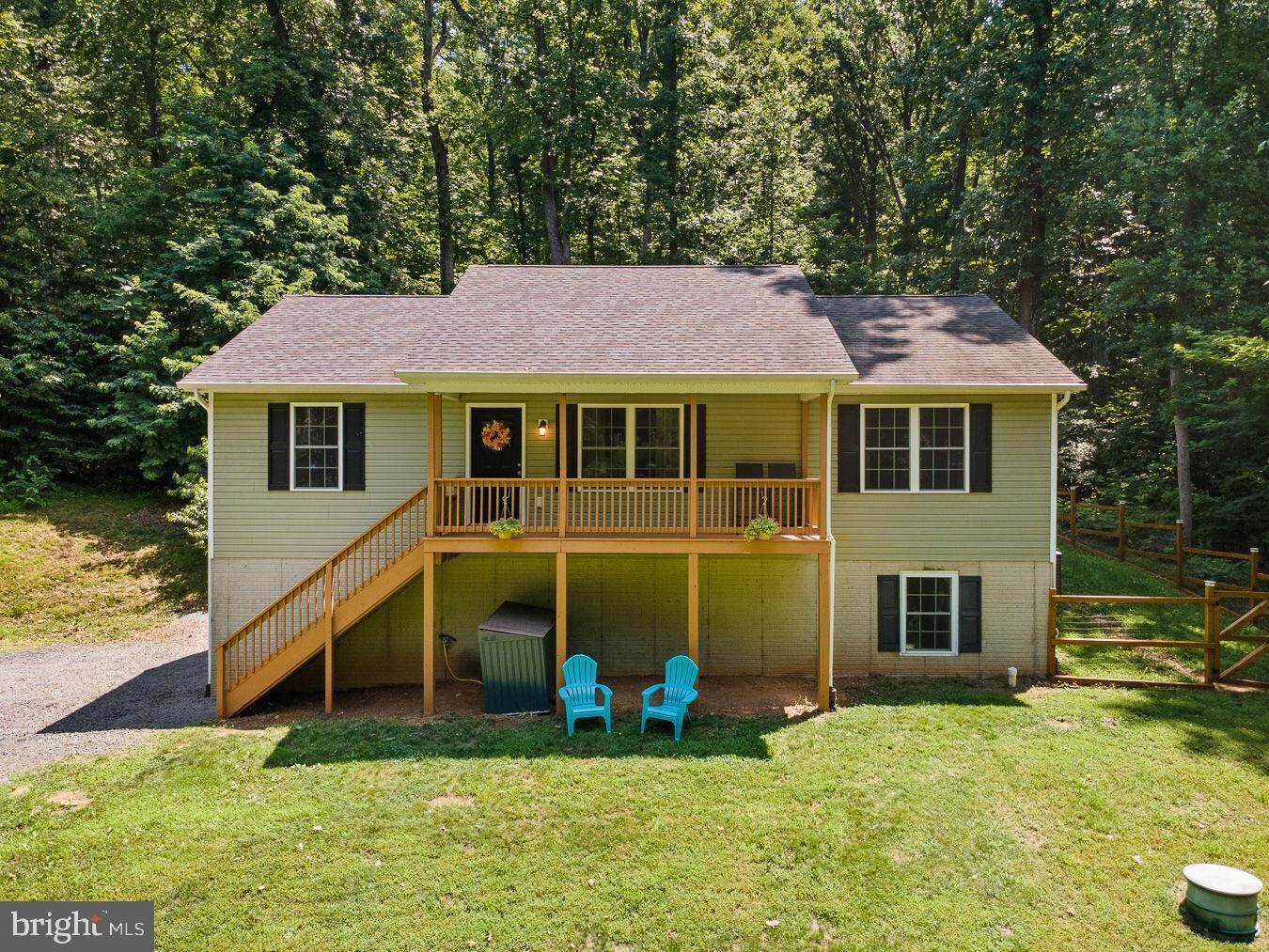 Property Photo:  219 Woodpecker Way  VA 22630 