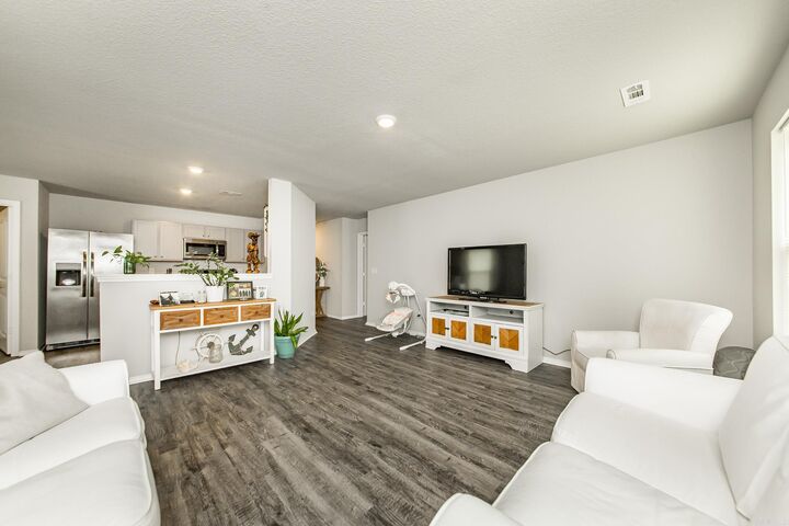 Property Photo:  53 Dunnaway Dr  AR 72007 