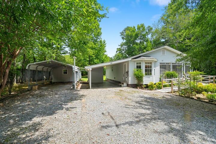 Property Photo: 164 Stoops Way GA 30740