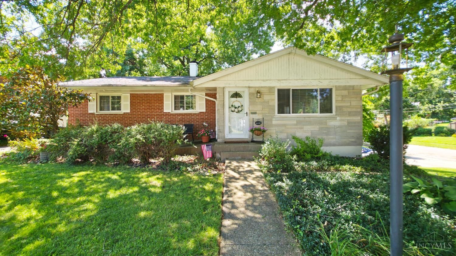 Property Photo: 5615 Sprucewood Drive OH 45239
