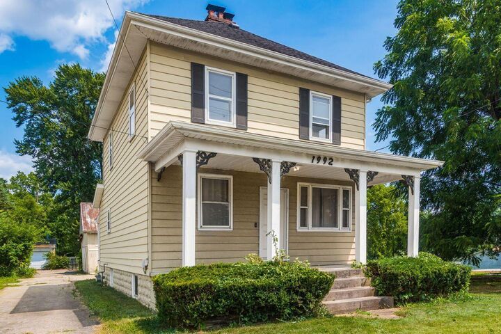 Property Photo:  1992 Harrisburg Pike  OH 43123 