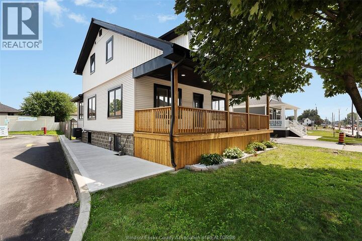 Property Photo: 271 Front Rd N ON N9J 1Z6
