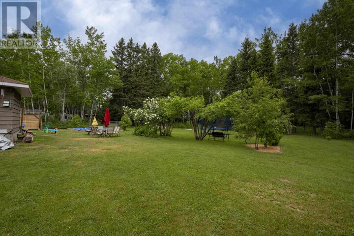 Property Photo: 6 Hume Rd W ON P0T 1W0