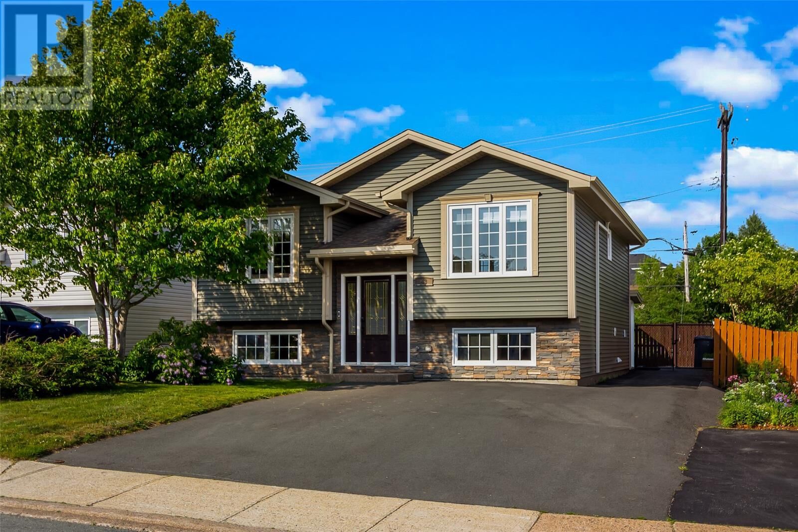 Property Photo:  43 Dungarvan Street  NL A1L 1E8 