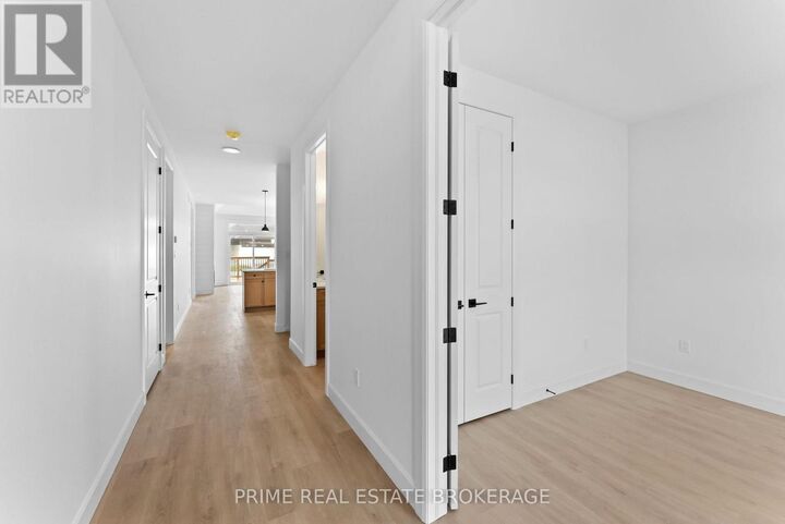 Property Photo: 21 Coastal Crescent 66 ON N0M 1T0