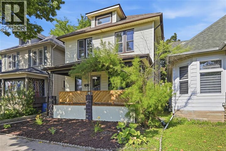 Property Photo: 916 Lincoln Road ON N8Y 2H2