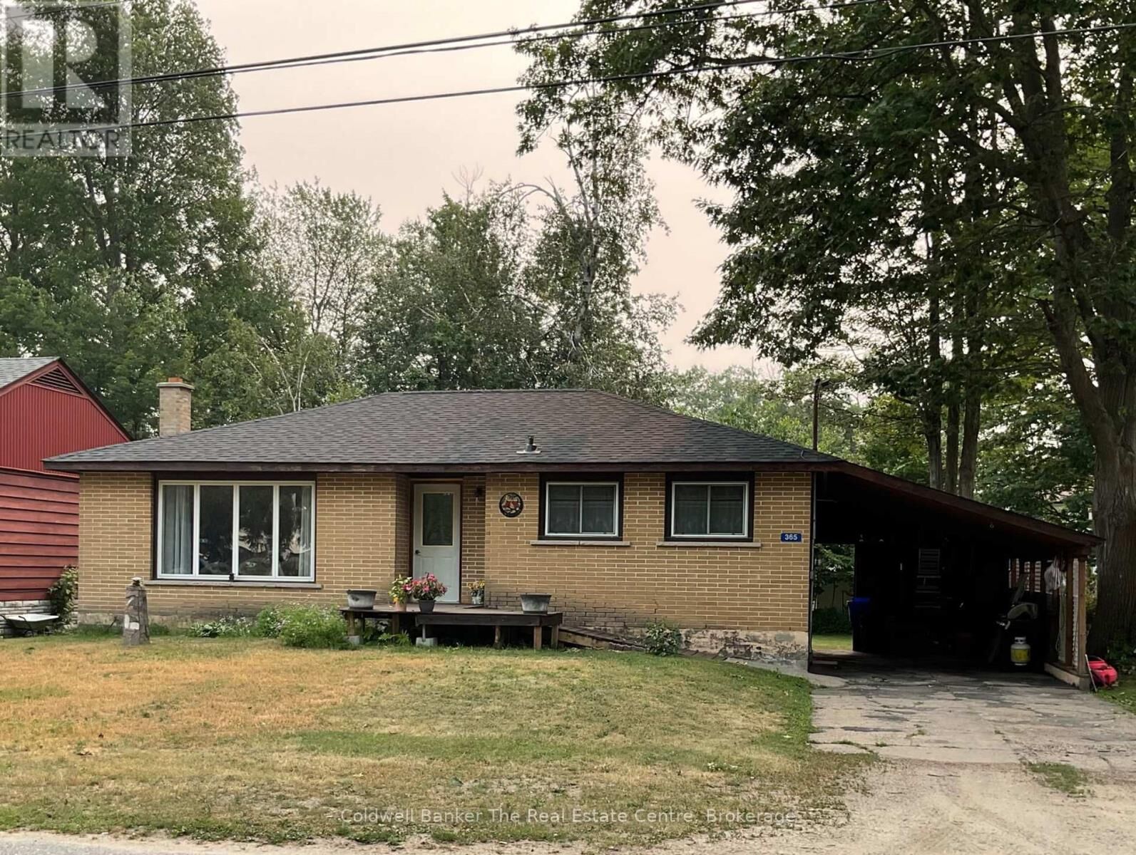 Property Photo: 365 Pinegrove Street ON P1P 1L6