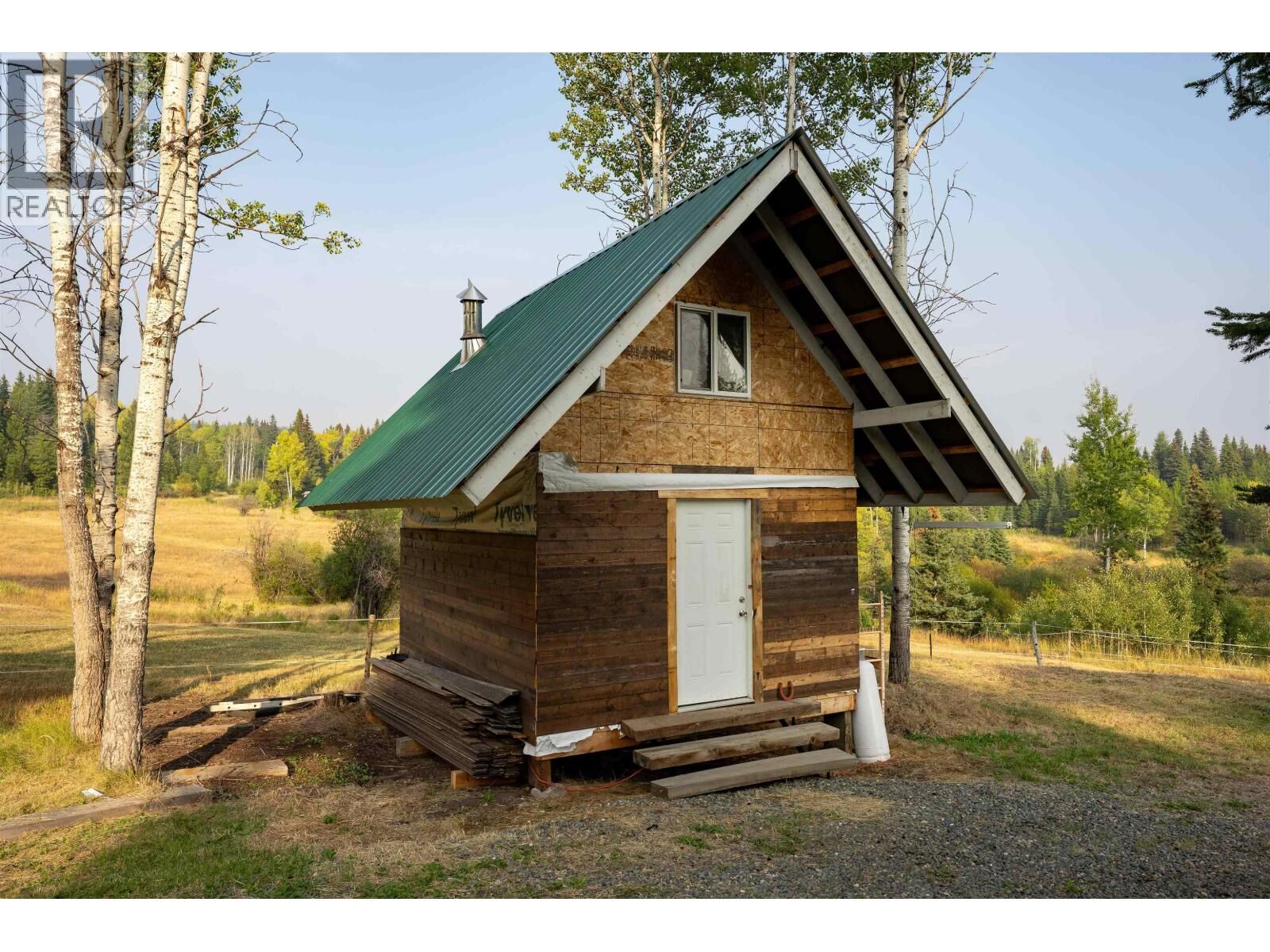 Property Photo: 7470 Cariboo Chalet Road BC V0K 1X3