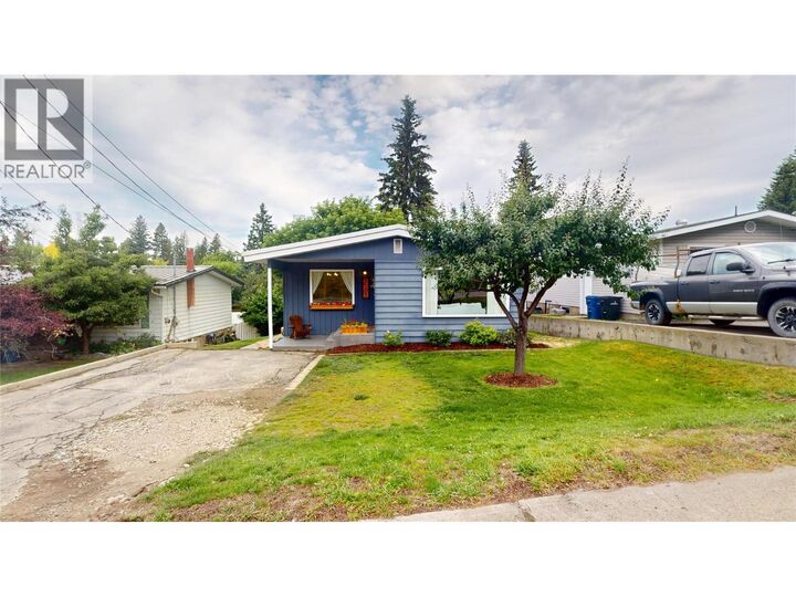 Property Photo: 1108 11 Street South BC V1C 1V8