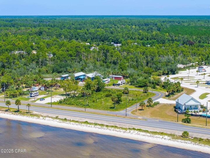 Property Photo: 2411 Victoria Avenue 2015 FL 32456