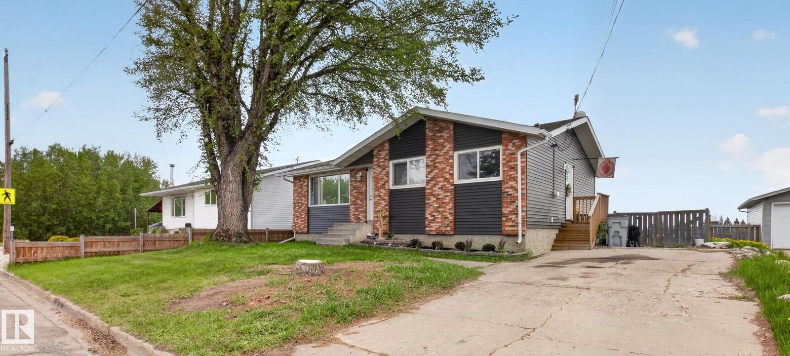 Property Photo: 5311 50 Street AB T0B 1L0