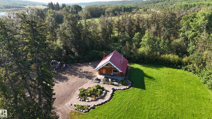 Property Photo: 58227 Range Rd 70 A AB T0A 0G1