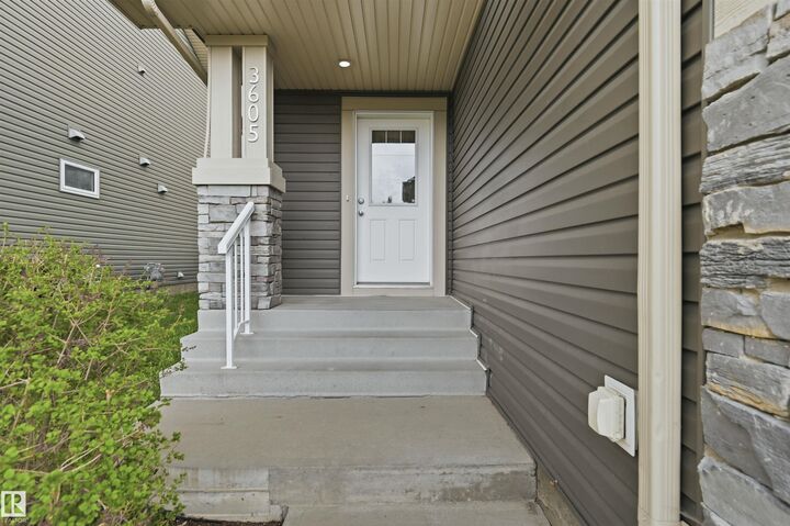 Property Photo: 3605 Atkinson Loop SW AB T6W 0X3