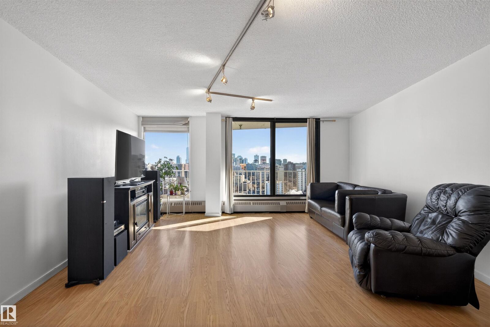 Property Photo:  10045 117 Street NW  AB T6C 2C1 